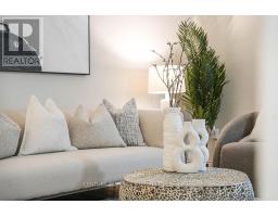 101 - 921 MIDLAND AVENUE, Toronto, Ontario