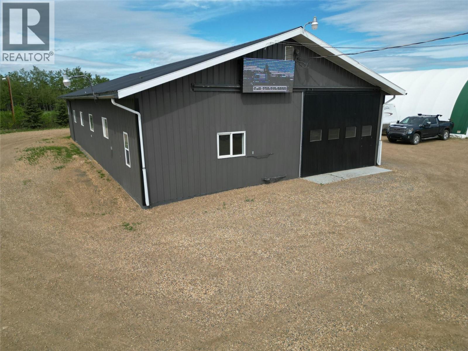 10101 17 Street, Dawson Creek, British Columbia  V1G 4B7 - Photo 1 - 10371234