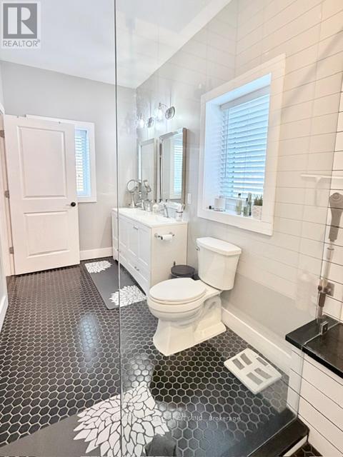 45 Kenedon Drive, Kawartha Lakes (Emily), Ontario  K0L 2W0 - Photo 32 - X12636448