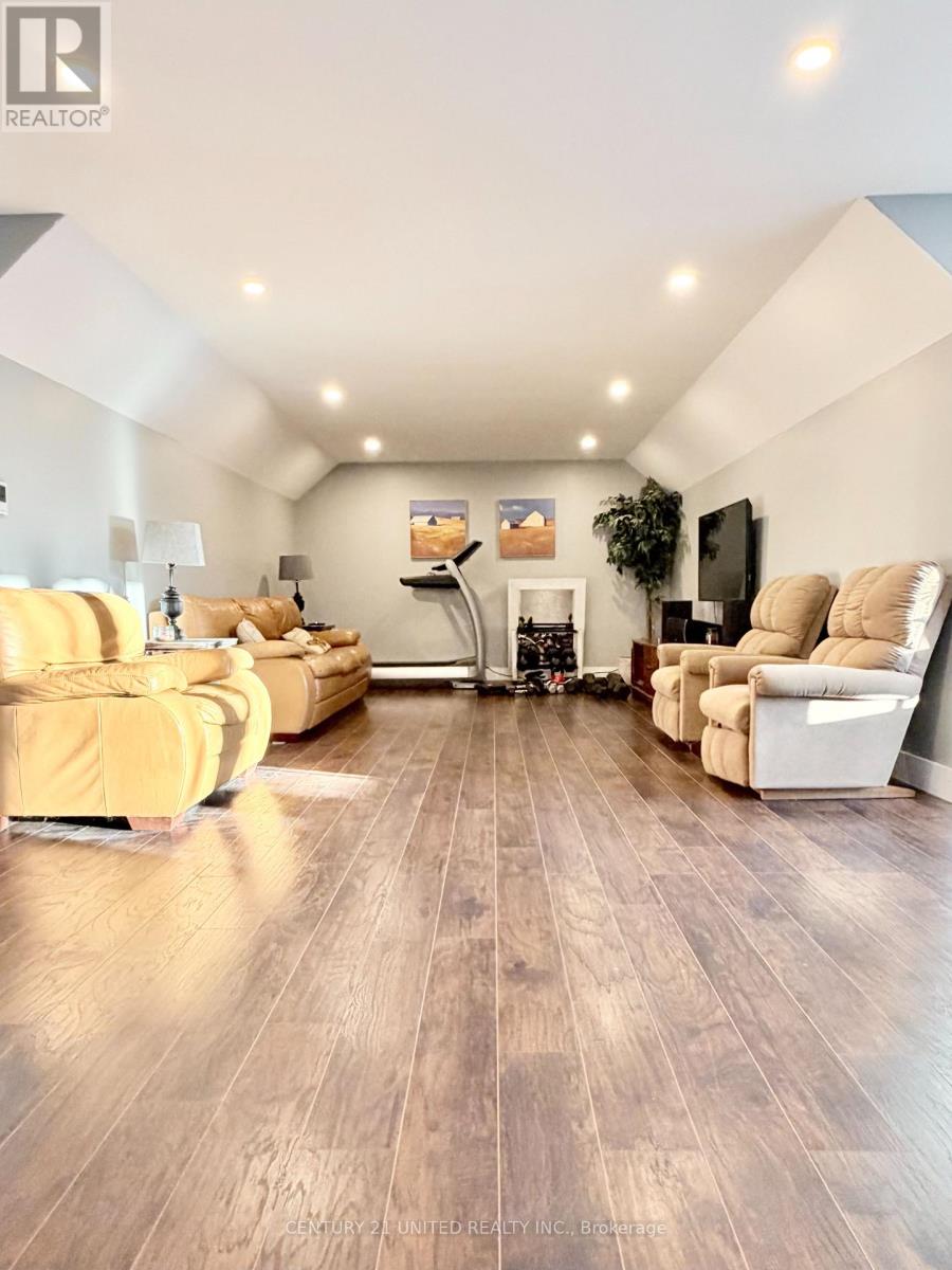 45 Kenedon Drive, Kawartha Lakes (Emily), Ontario  K0L 2W0 - Photo 43 - X12636448