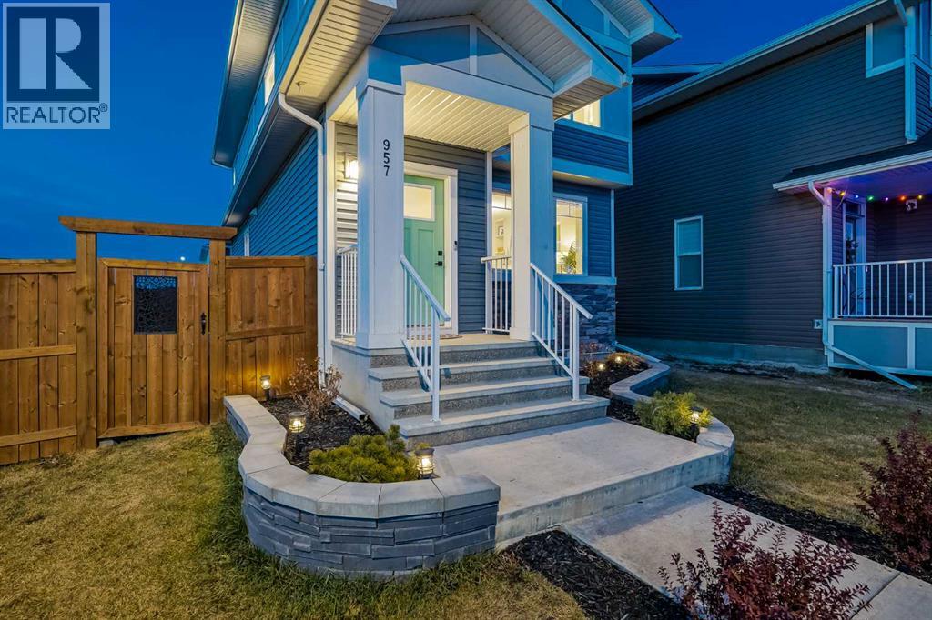 957 West Lakeview Drive, Chestermere, Alberta  T1X 2N3 - Photo 37 - A2272054