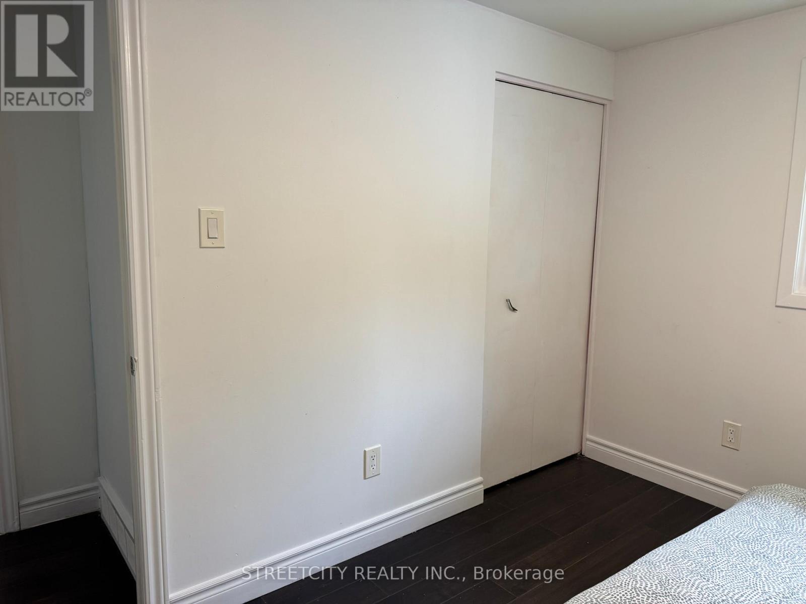 102 Paperbirch Crescent, London North, Ontario  N6G 1L7 - Photo 14 - X12636308