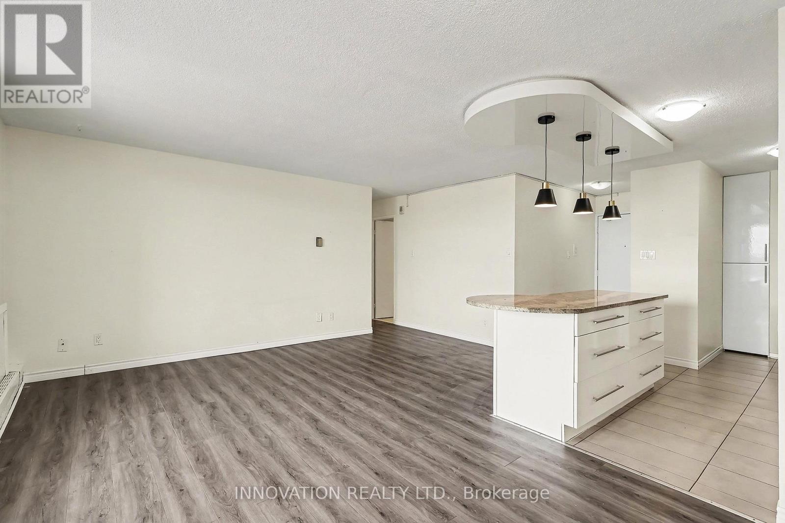 1107 - 1785 Frobisher Drive, Ottawa, Ontario  K1G 3T7 - Photo 2 - X12636358