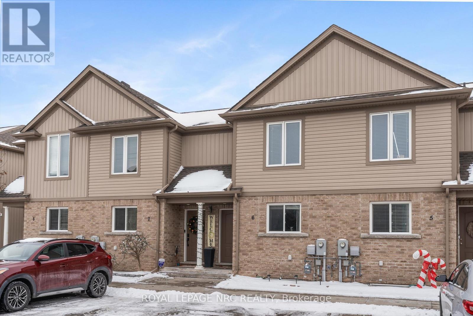 6 - 6118 Kelsey Crescent, Niagara Falls (Forestview), Ontario  L2H 0M6 - Photo 2 - X12636306