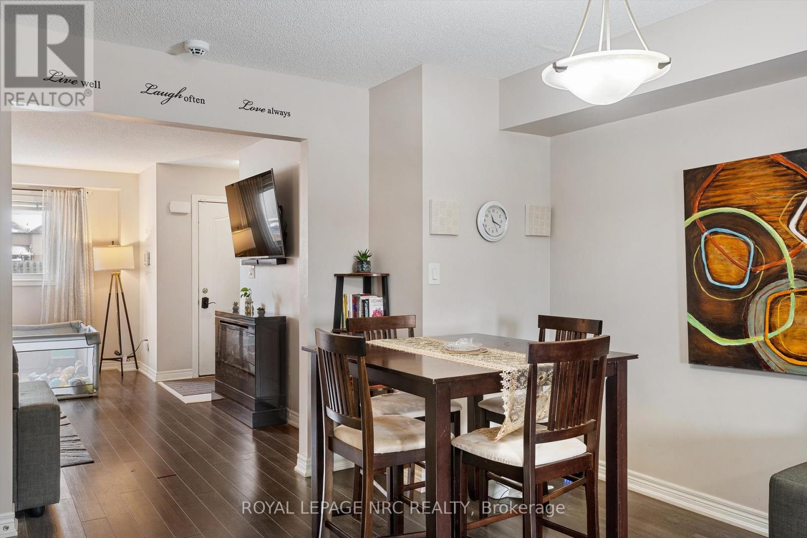 6 - 6118 Kelsey Crescent, Niagara Falls (Forestview), Ontario  L2H 0M6 - Photo 8 - X12636306