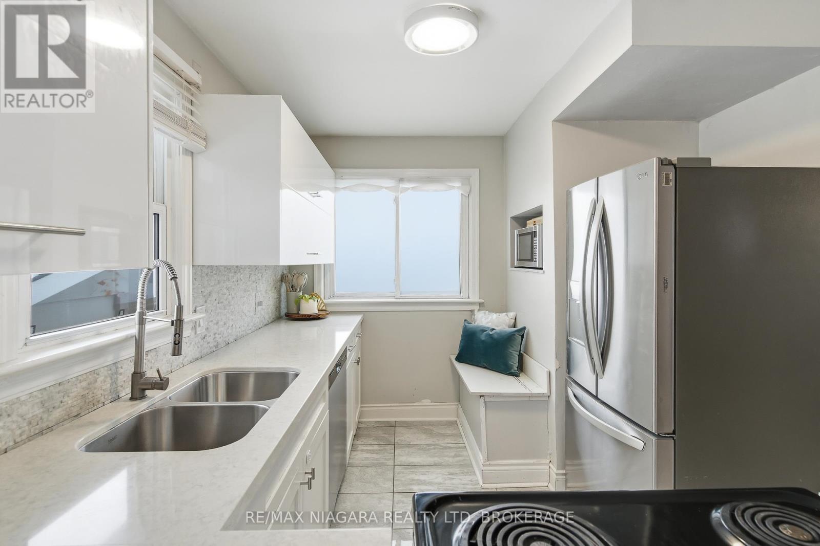 5928 Carman Street, Niagara Falls, Ontario  L2J 1S1 - Photo 19 - X12636350