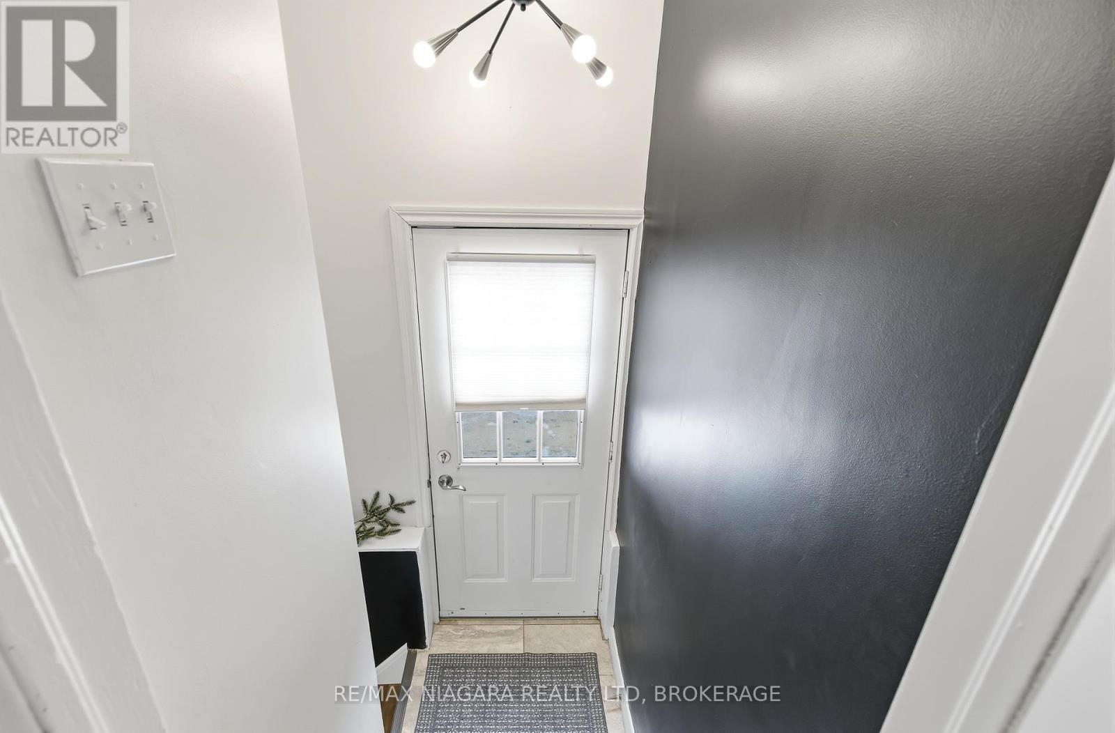 5928 Carman Street, Niagara Falls, Ontario  L2J 1S1 - Photo 24 - X12636350