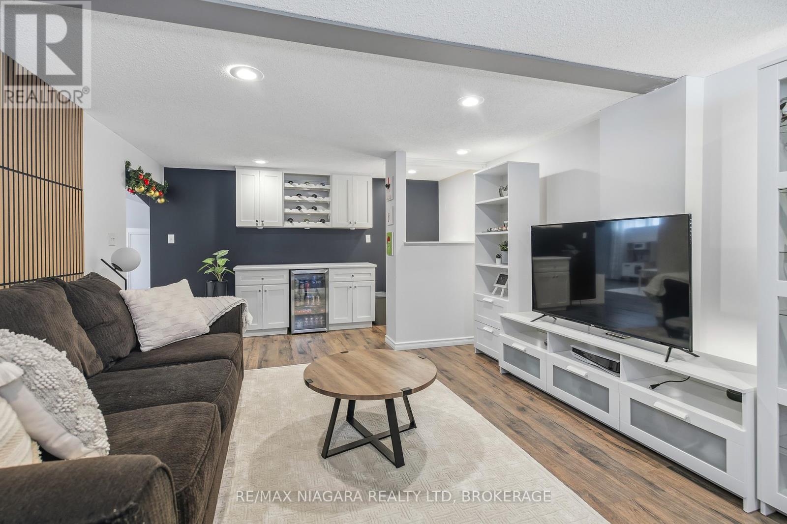 5928 Carman Street, Niagara Falls, Ontario  L2J 1S1 - Photo 29 - X12636350