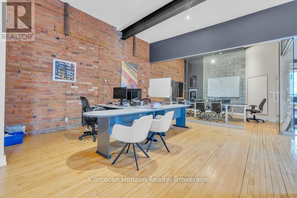 300 - 41 King William Street, Hamilton, Ontario  L8R 1A2 - Photo 10 - X12636336