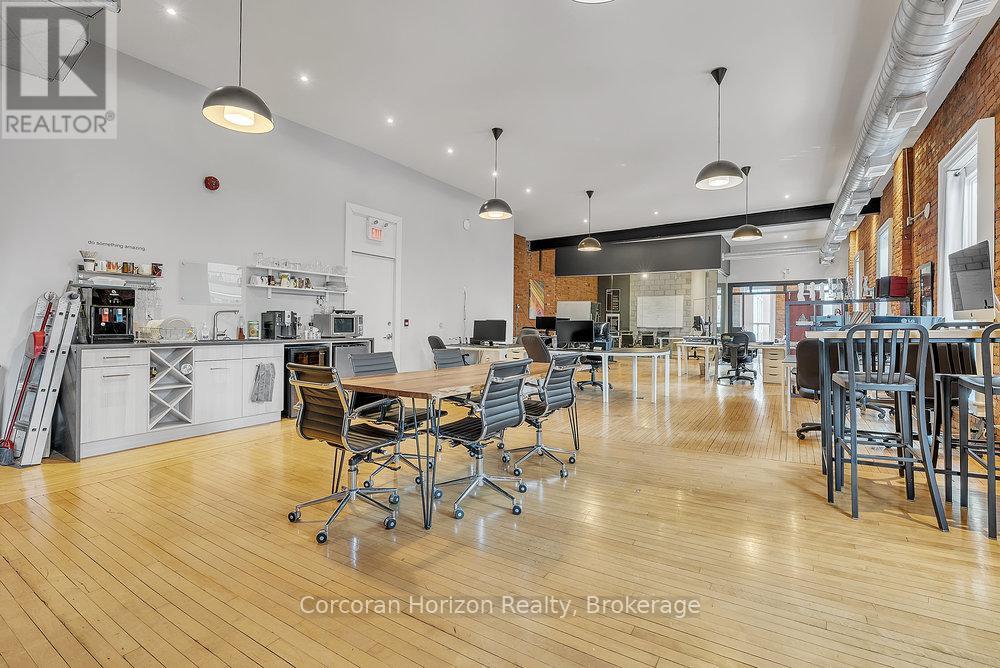 300 - 41 King William Street, Hamilton, Ontario  L8R 1A2 - Photo 21 - X12636336