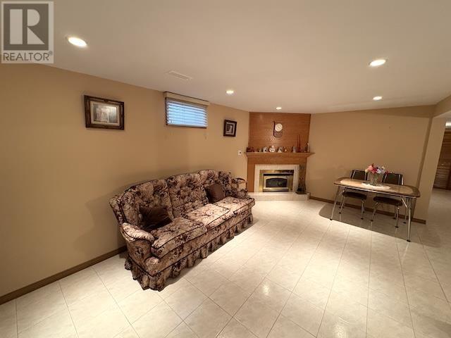 649 Edward St, Thunder Bay, Ontario  P7C 4R4 - Photo 12 - TB253668