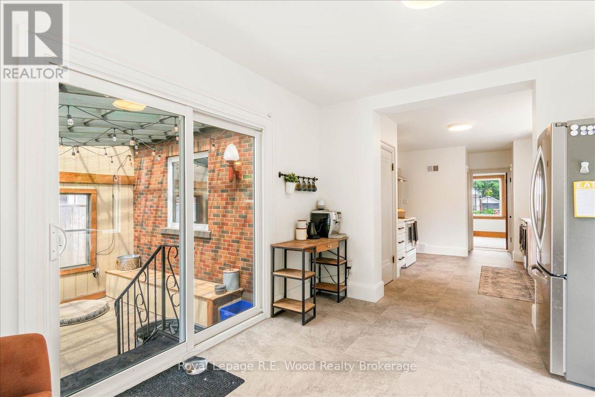 15 Mckenzie Street, Tillsonburg, Ontario  N4G 2E7 - Photo 15 - X12636370