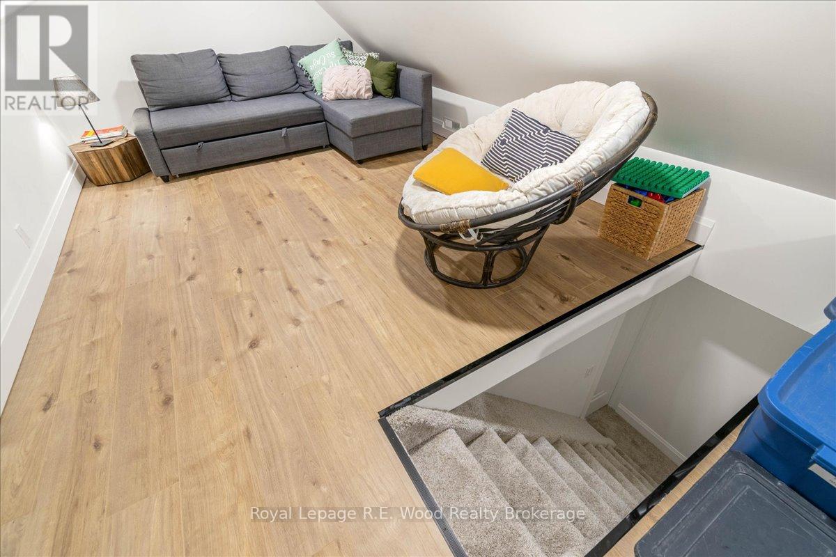 15 Mckenzie Street, Tillsonburg, Ontario  N4G 2E7 - Photo 24 - X12636370