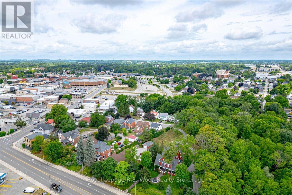 15 Mckenzie Street, Tillsonburg, Ontario  N4G 2E7 - Photo 41 - X12636370