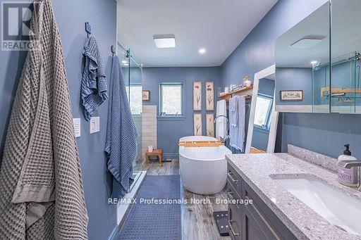 1110 Sedgwick Road, Minden Hills, Ontario K0M 2K0 - Photo 21 - X12636376