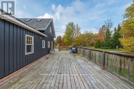 1110 Sedgwick Road, Minden Hills, Ontario K0M 2K0 - Photo 34 - X12636376