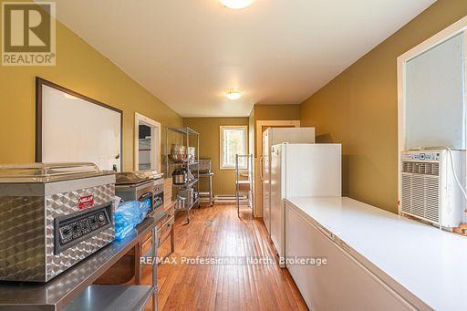 1110 Sedgwick Road, Minden Hills, Ontario K0M 2K0 - Photo 39 - X12636376