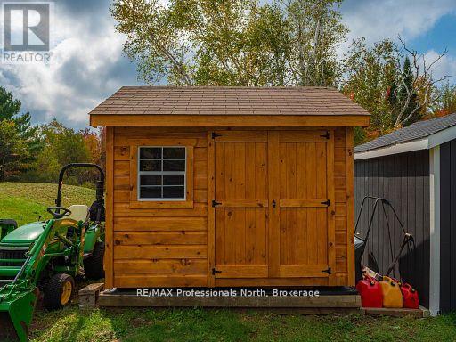1110 Sedgwick Road, Minden Hills, Ontario K0M 2K0 - Photo 44 - X12636376