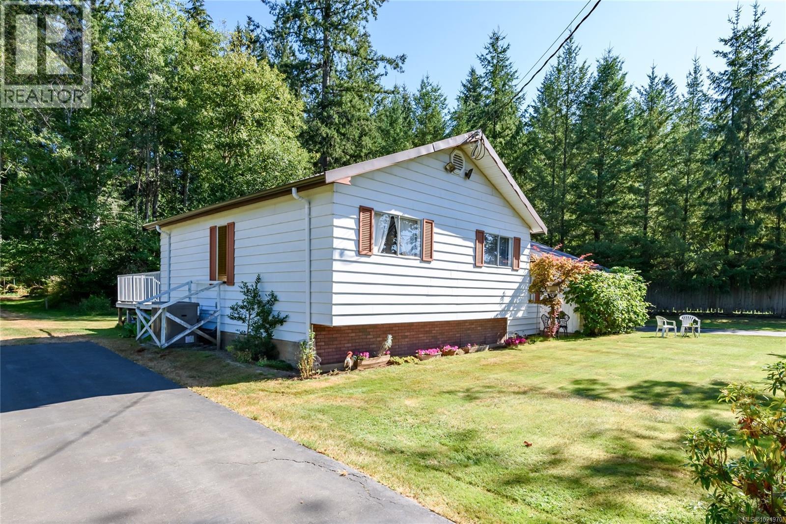 7602 Island Hwy N, Black Creek, British Columbia  V9J 1G3 - Photo 30 - 1021970