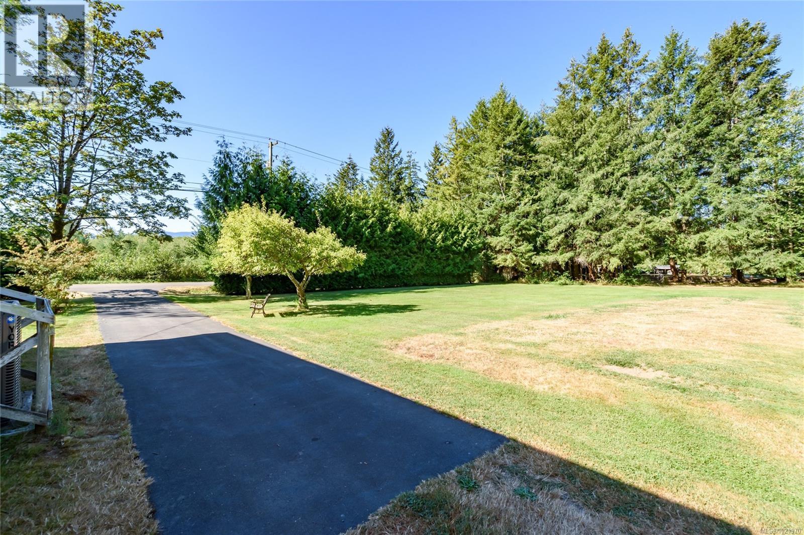 7602 Island Hwy N, Black Creek, British Columbia  V9J 1G3 - Photo 35 - 1021970