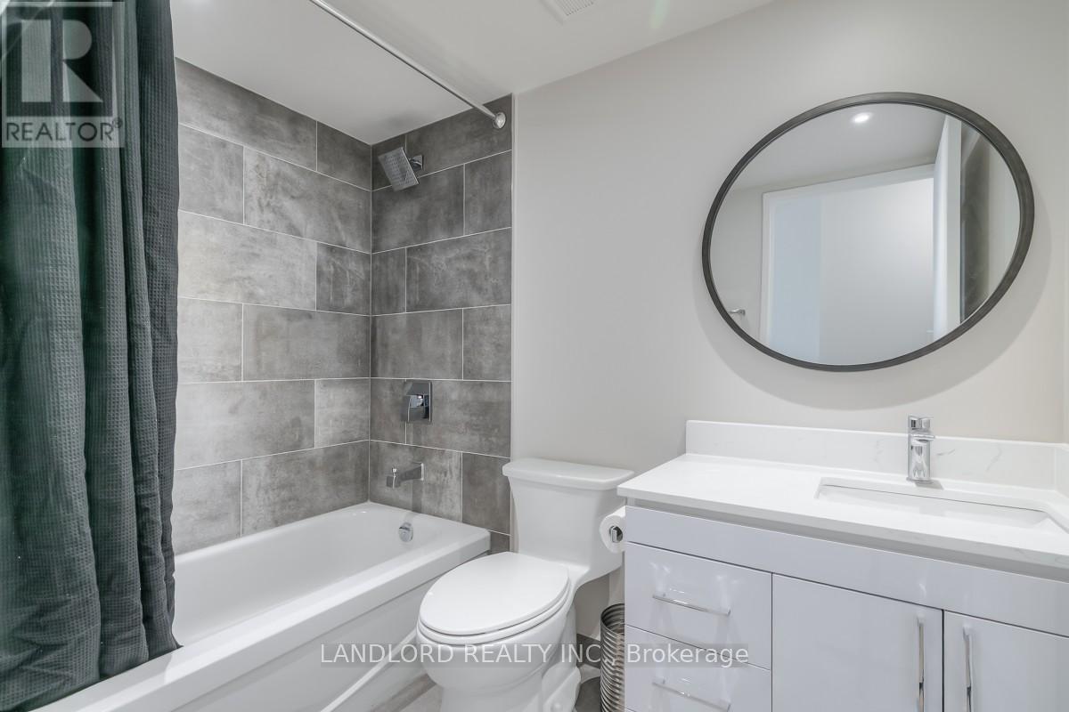 2306 - 270 Queens Quay W, Toronto, Ontario  M5J 2N4 - Photo 18 - C12636380