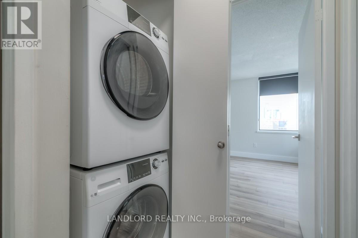 2306 - 270 Queens Quay W, Toronto, Ontario  M5J 2N4 - Photo 19 - C12636380