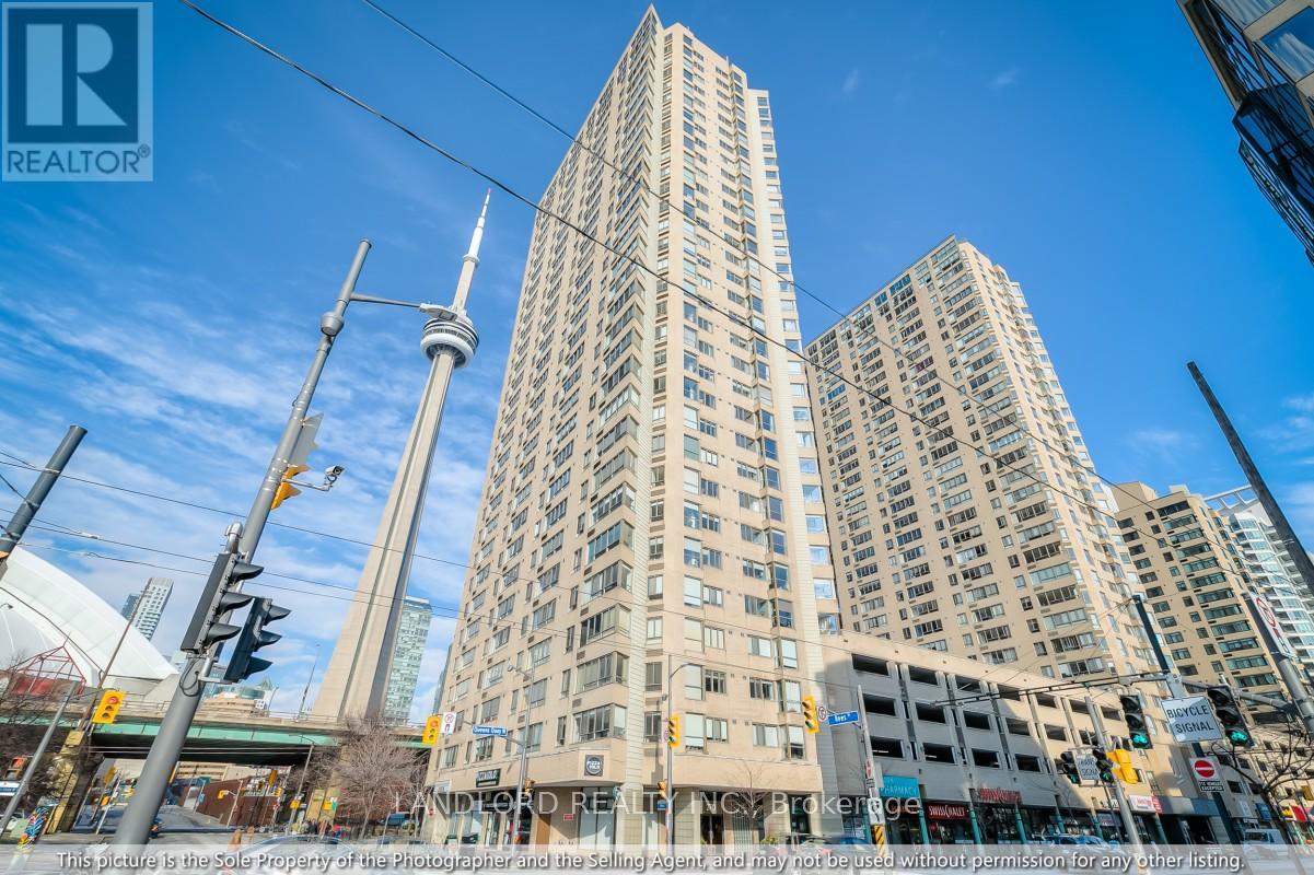 2306 - 270 Queens Quay W, Toronto, Ontario  M5J 2N4 - Photo 22 - C12636380