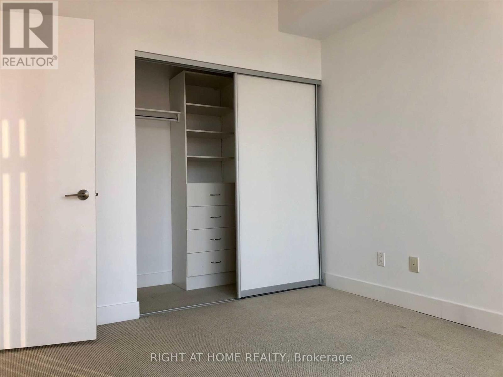 709 - 90 Stadium Road, Toronto, Ontario  M5V 3W5 - Photo 10 - C12636388