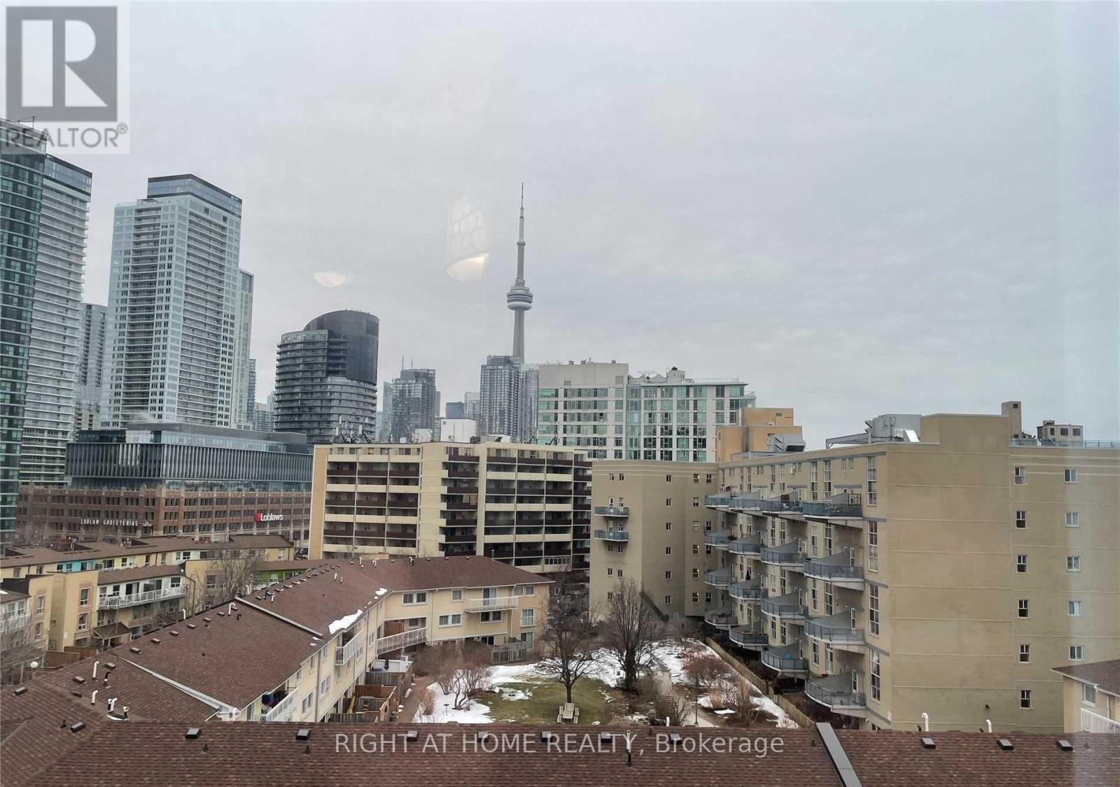 709 - 90 Stadium Road, Toronto, Ontario  M5V 3W5 - Photo 12 - C12636388
