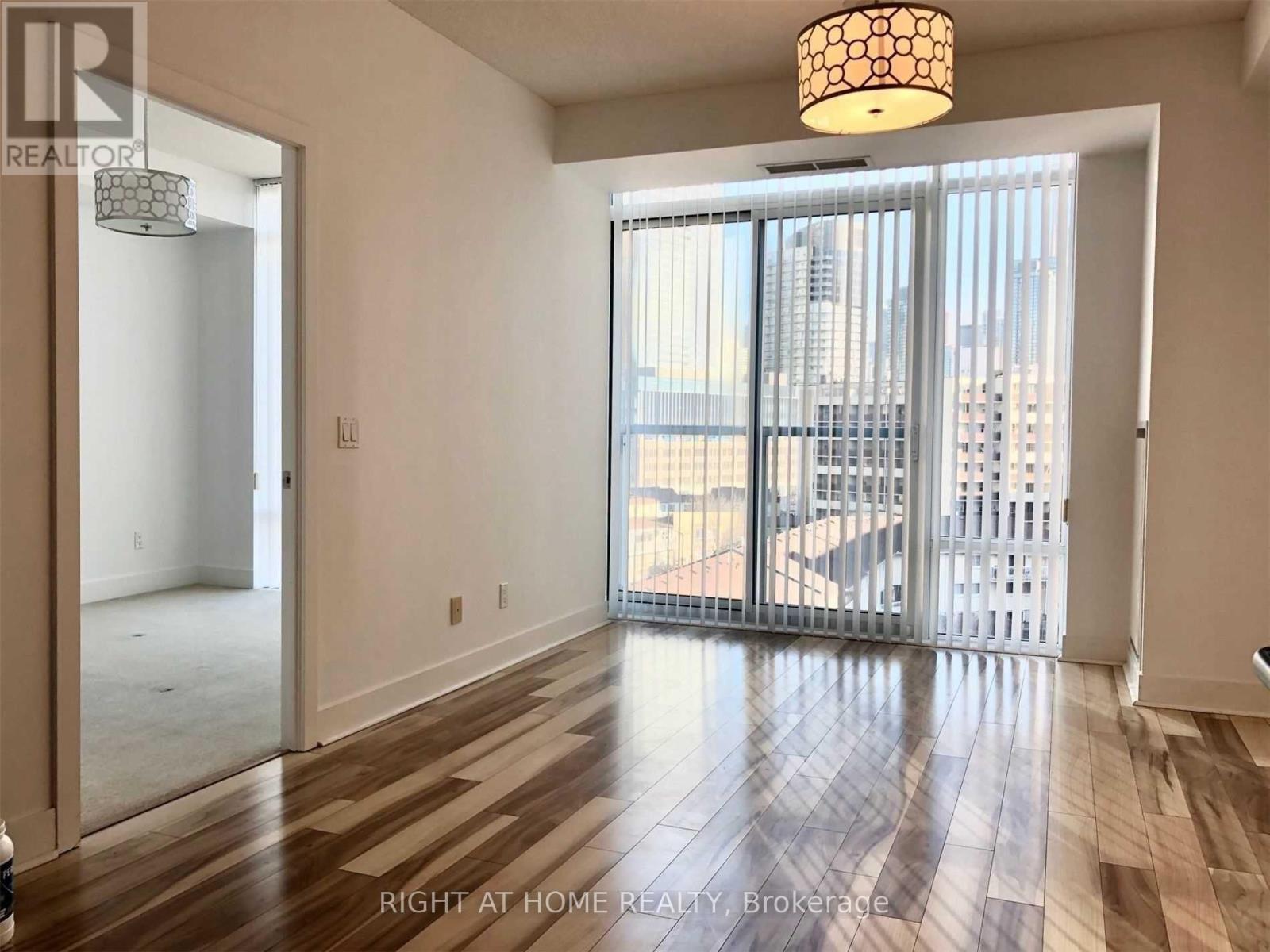 709 - 90 Stadium Road, Toronto, Ontario  M5V 3W5 - Photo 5 - C12636388