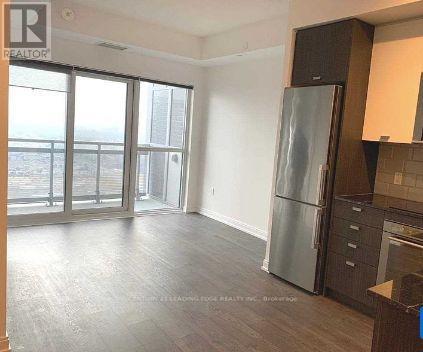 2225 - 275 Village Green Square, Toronto (Agincourt South-Malvern West), Ontario  M1S 0L8 - Photo 2 - E12634422