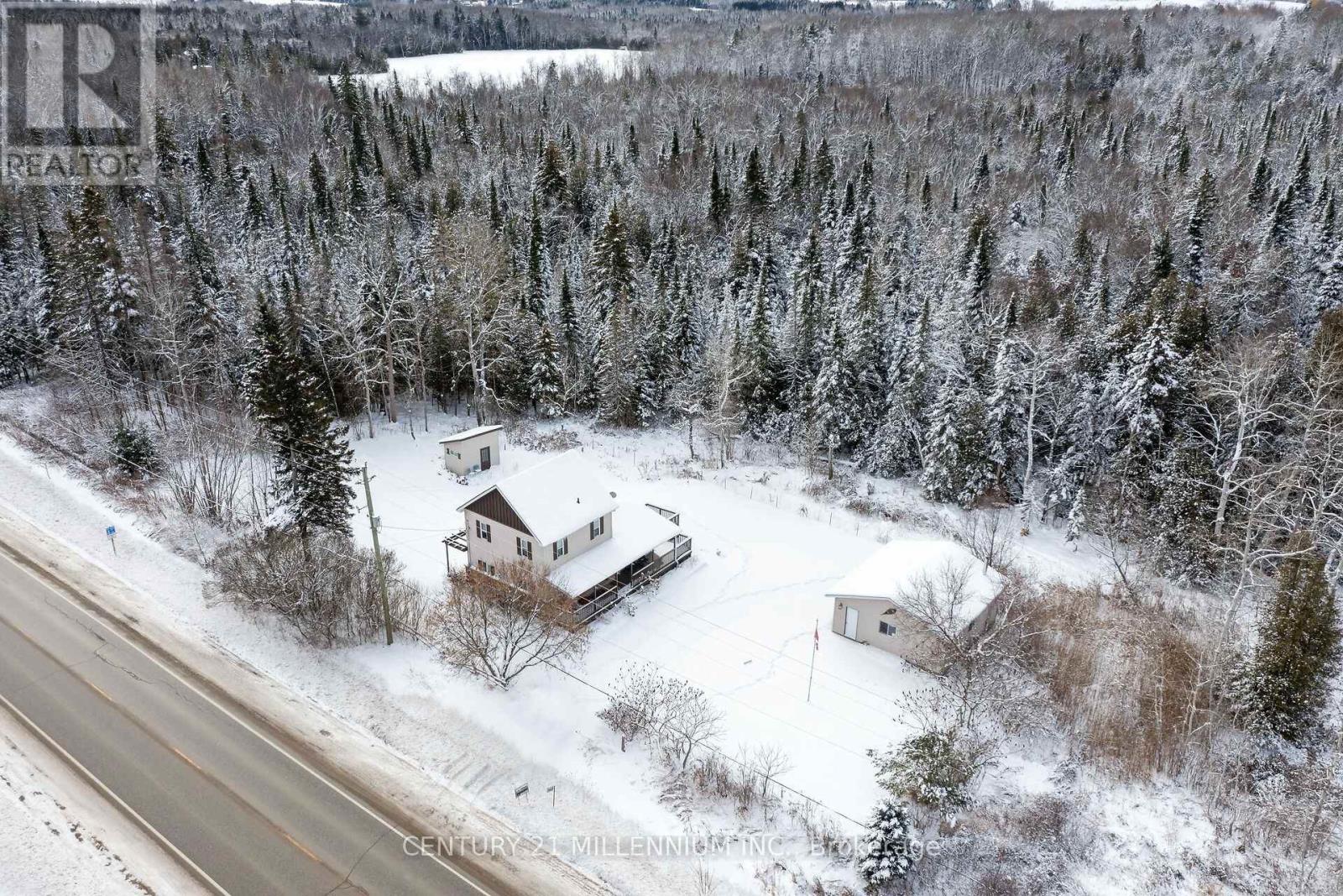 5770 Trafalgar Road, Erin, Ontario  N0B 1Z0 - Photo 5 - X12491480