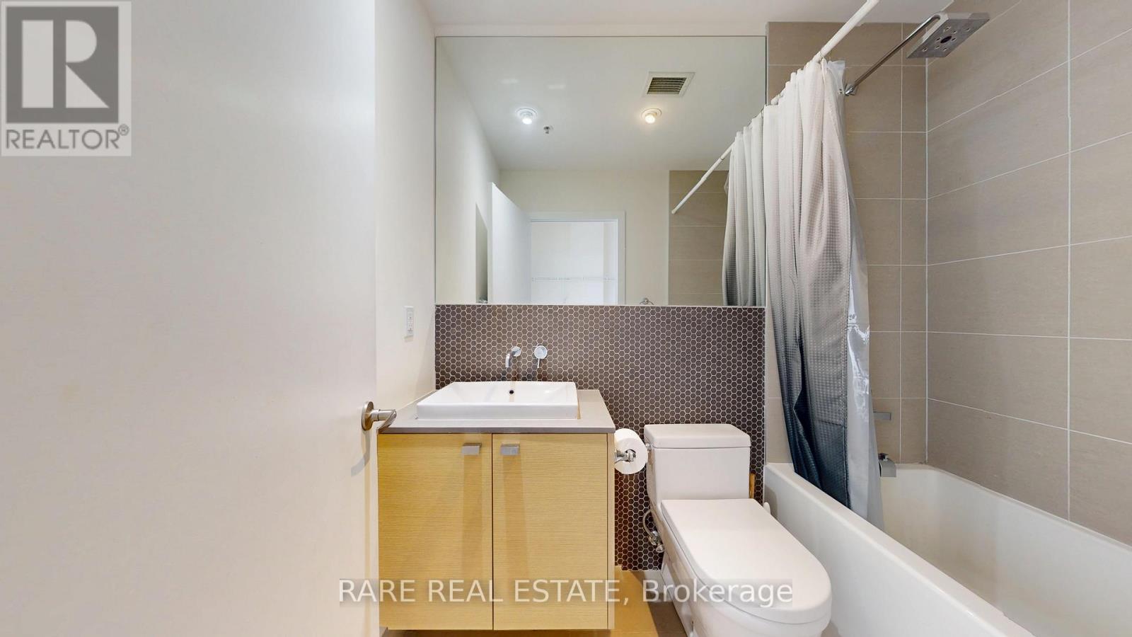 501 - 51 Lady Bank Road, Toronto, Ontario  M8Z 0C9 - Photo 26 - W12564322