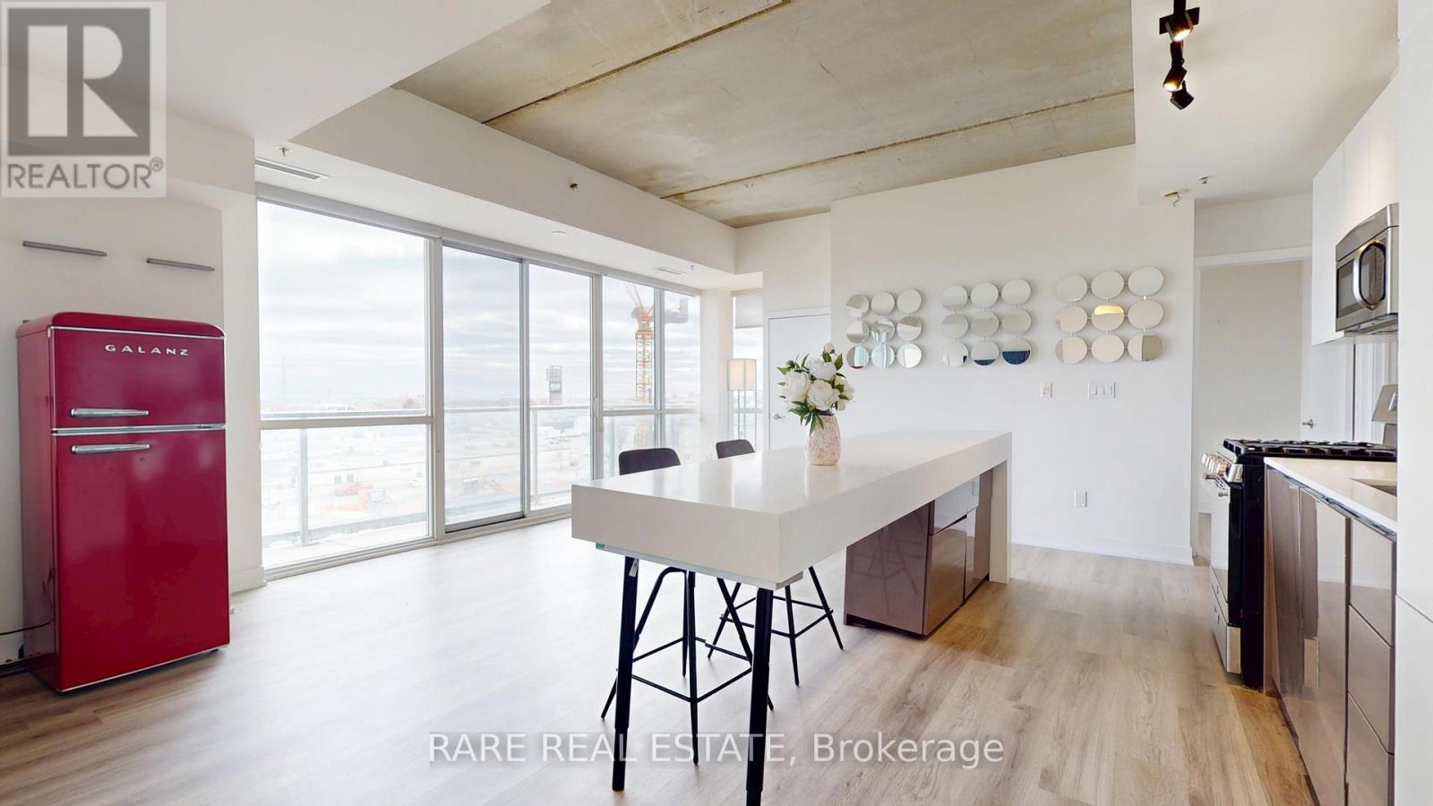 501 - 51 Lady Bank Road, Toronto, Ontario  M8Z 0C9 - Photo 8 - W12564322