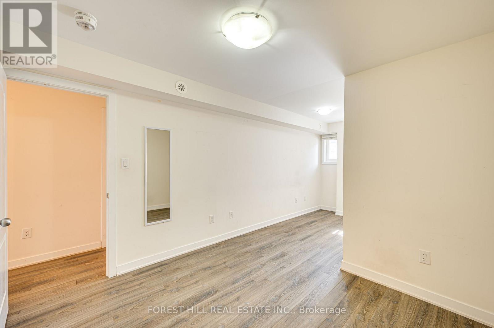 85 - 100 Parrotta Drive, Toronto, Ontario  M9M 0B5 - Photo 17 - W12636324