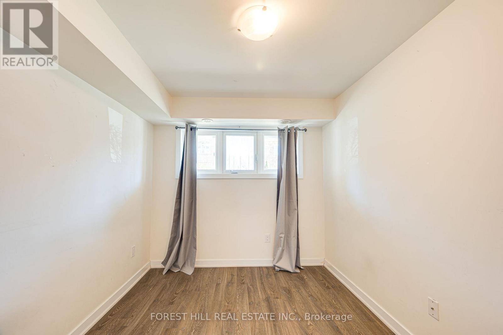 85 - 100 Parrotta Drive, Toronto, Ontario  M9M 0B5 - Photo 22 - W12636324