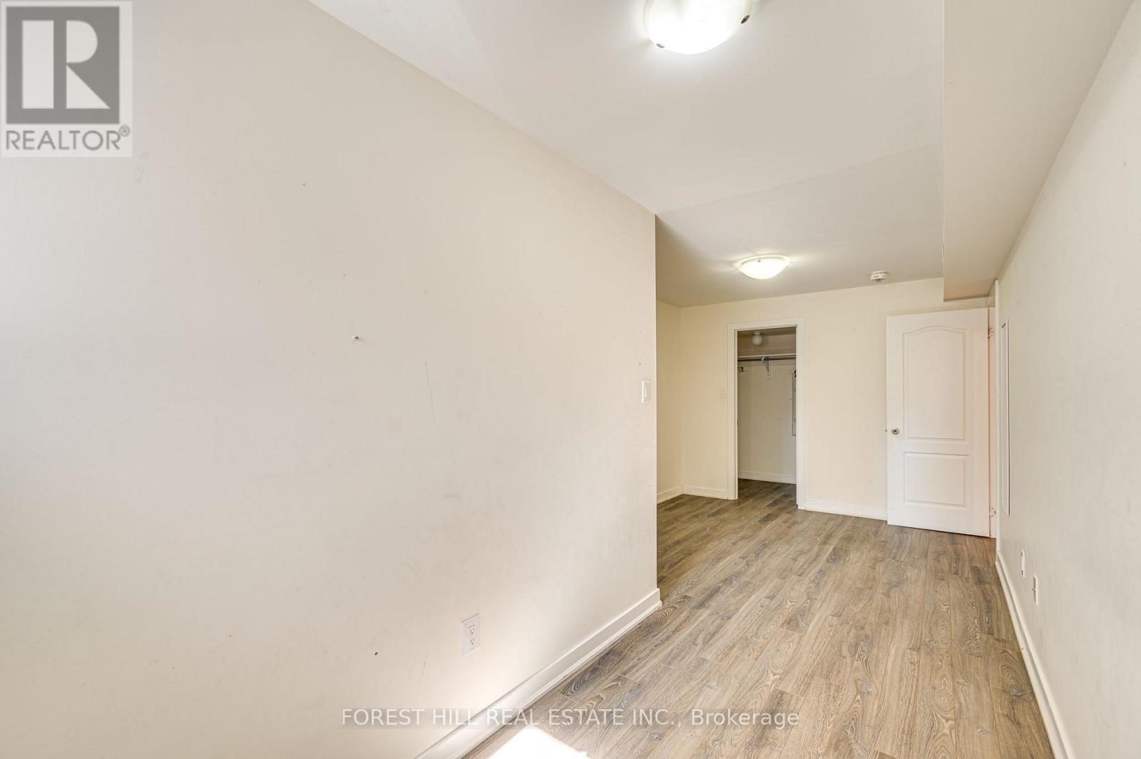 85 - 100 Parrotta Drive, Toronto, Ontario  M9M 0B5 - Photo 23 - W12636324