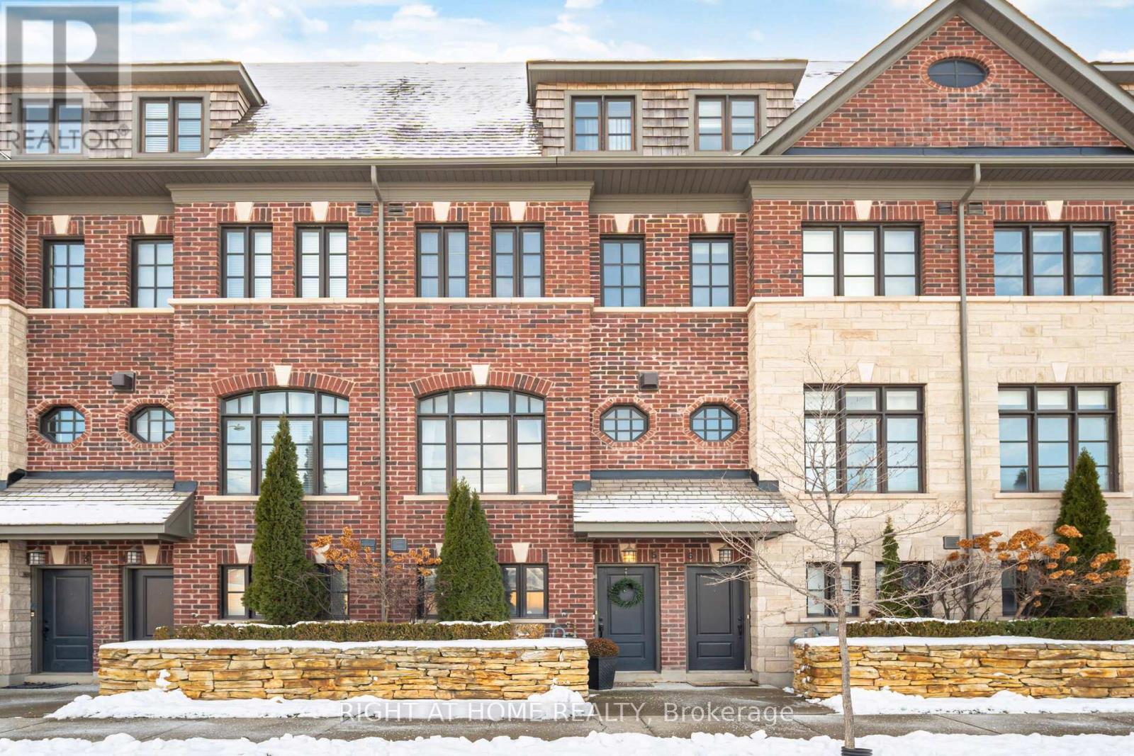 UNIT 5 - 2160 TRAFALGAR ROAD W, Oakville, Ontario