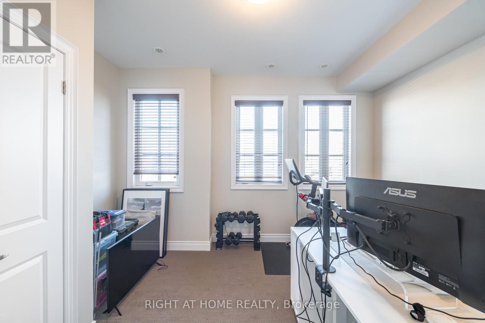 Unit 5 - 2160 Trafalgar Road W, Oakville, Ontario  L6H 7H2 - Photo 19 - W12636428