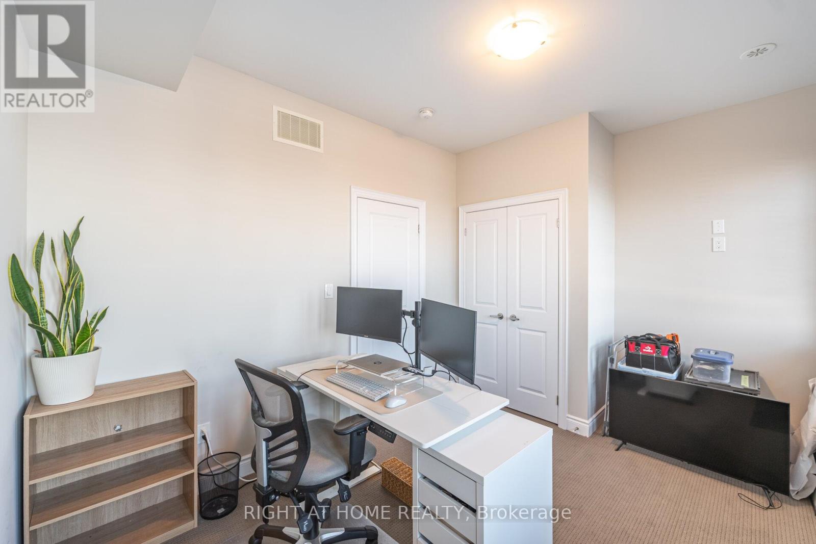 Unit 5 - 2160 Trafalgar Road W, Oakville, Ontario  L6H 7H2 - Photo 20 - W12636428