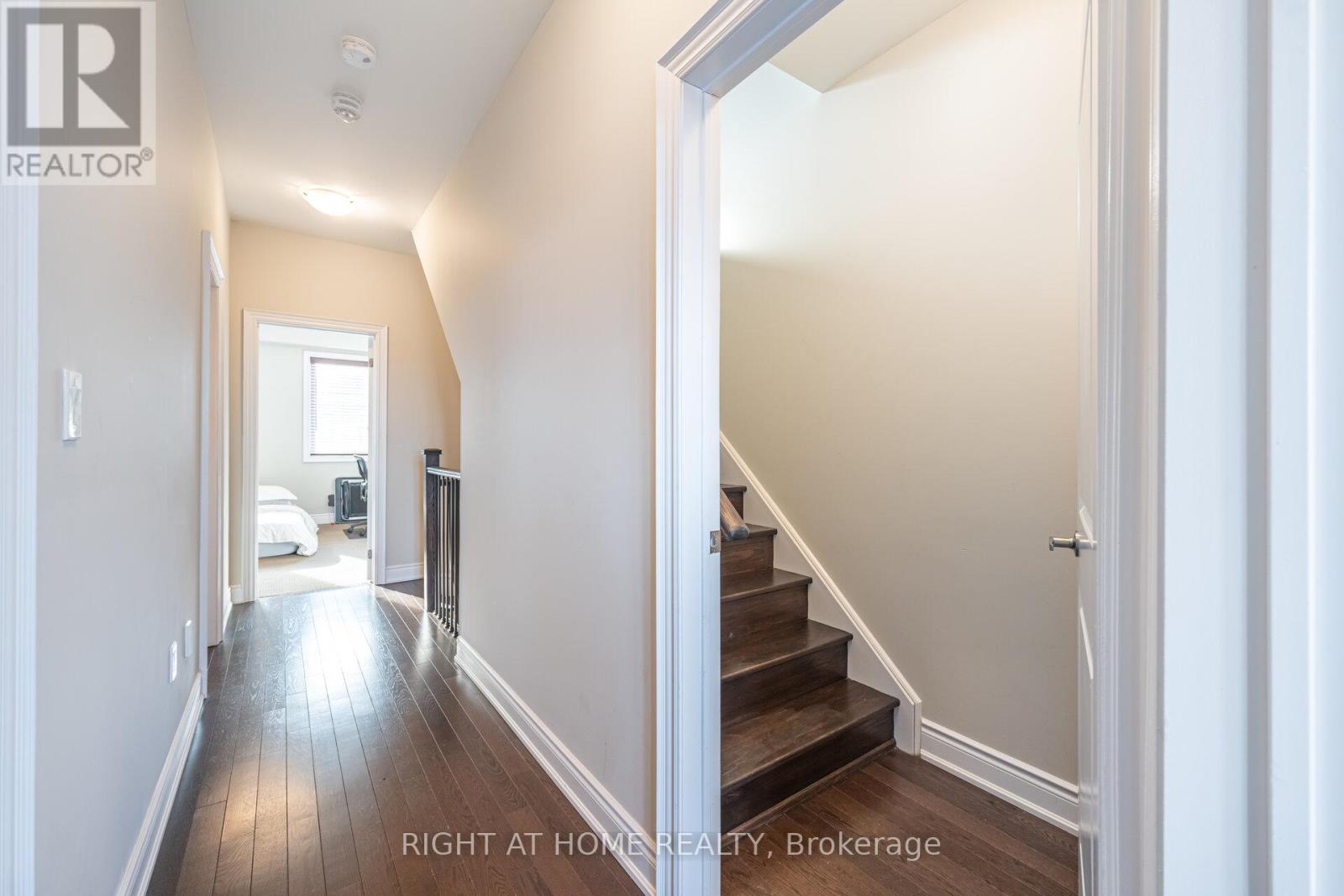 Unit 5 - 2160 Trafalgar Road W, Oakville, Ontario  L6H 7H2 - Photo 22 - W12636428