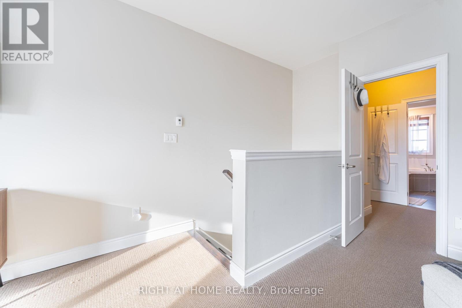 Unit 5 - 2160 Trafalgar Road W, Oakville, Ontario  L6H 7H2 - Photo 23 - W12636428