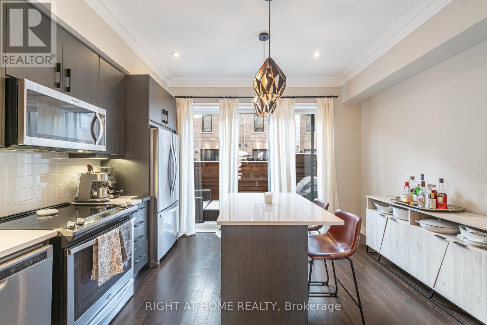 Unit 5 - 2160 Trafalgar Road W, Oakville, Ontario  L6H 7H2 - Photo 7 - W12636428