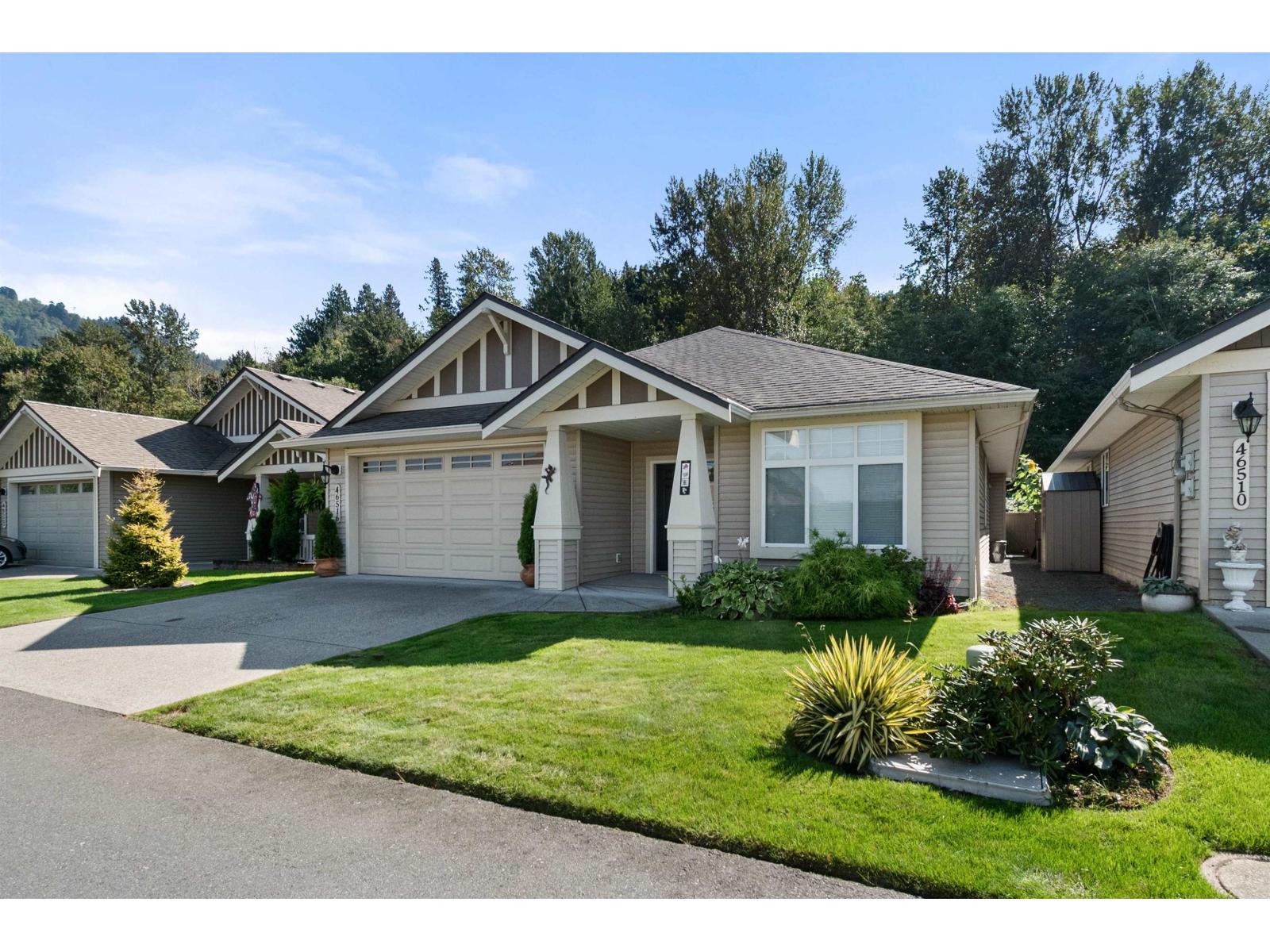 46516 Hearthstone Avenue, Sardis South, Chilliwack, British Columbia  V2R 0E2 - Photo 2 - R3074065