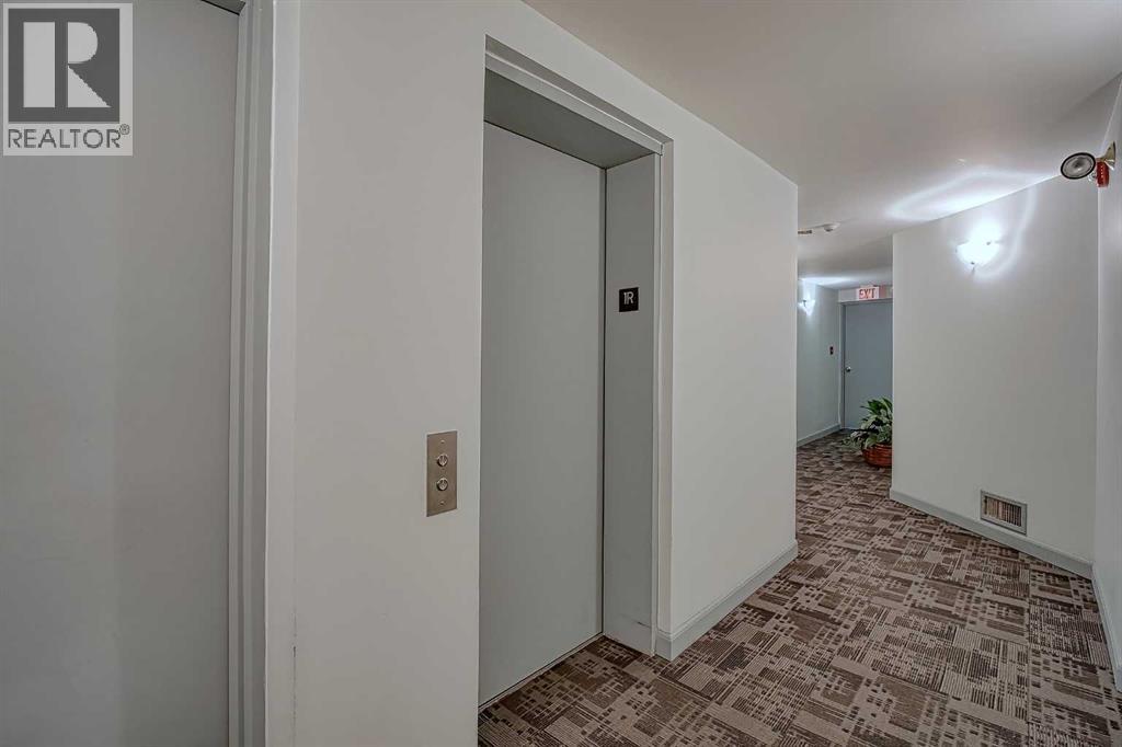 101, 505 Canyon Meadows Drive Sw, Calgary, Alberta  T2W 5E9 - Photo 6 - A2261461