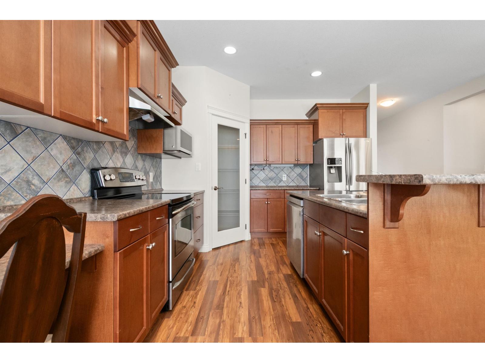 46516 Hearthstone Avenue, Sardis South, Chilliwack, British Columbia  V2R 0E2 - Photo 14 - R3074065