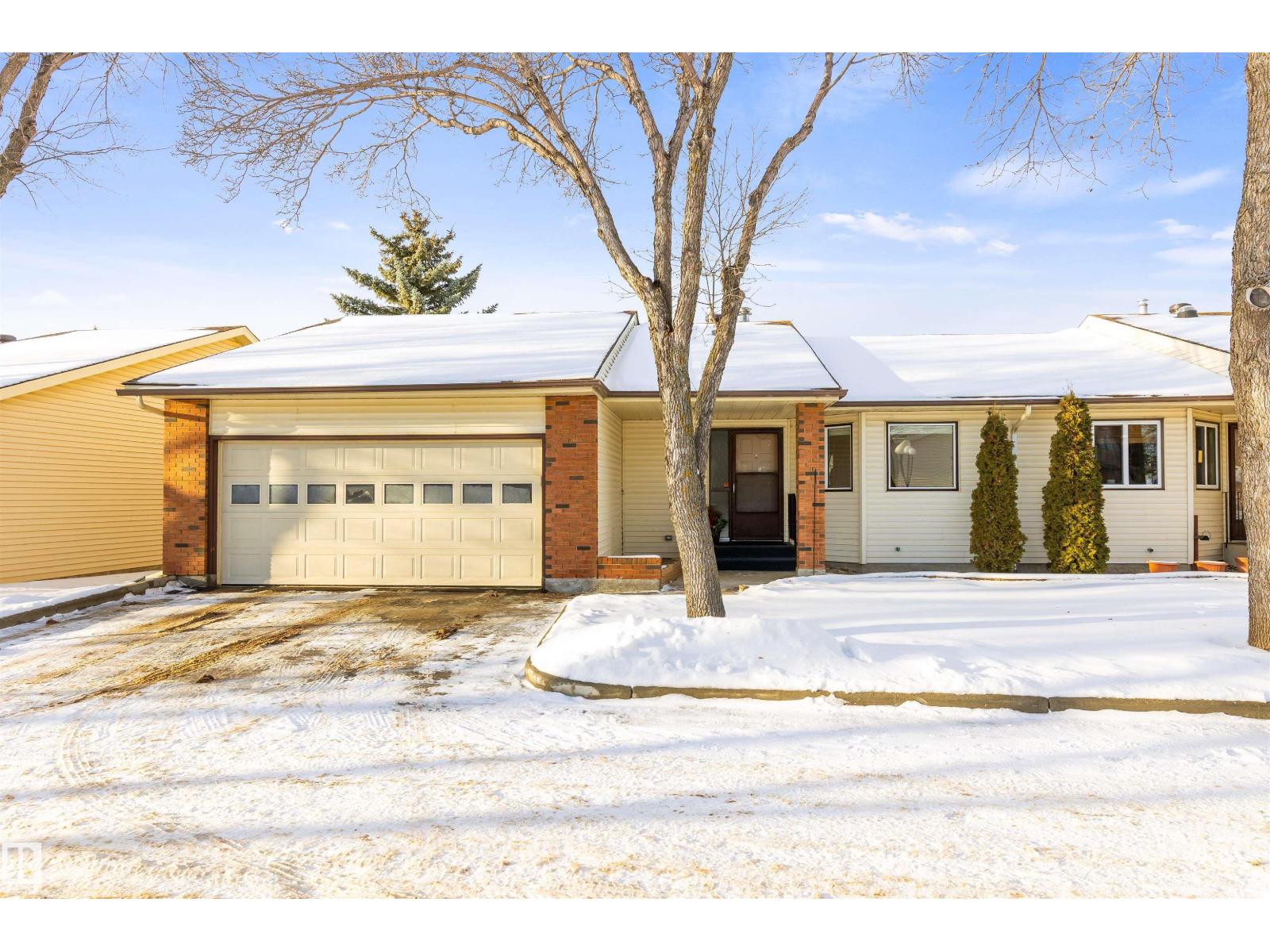 10854 11 AV NW, Edmonton, Alberta