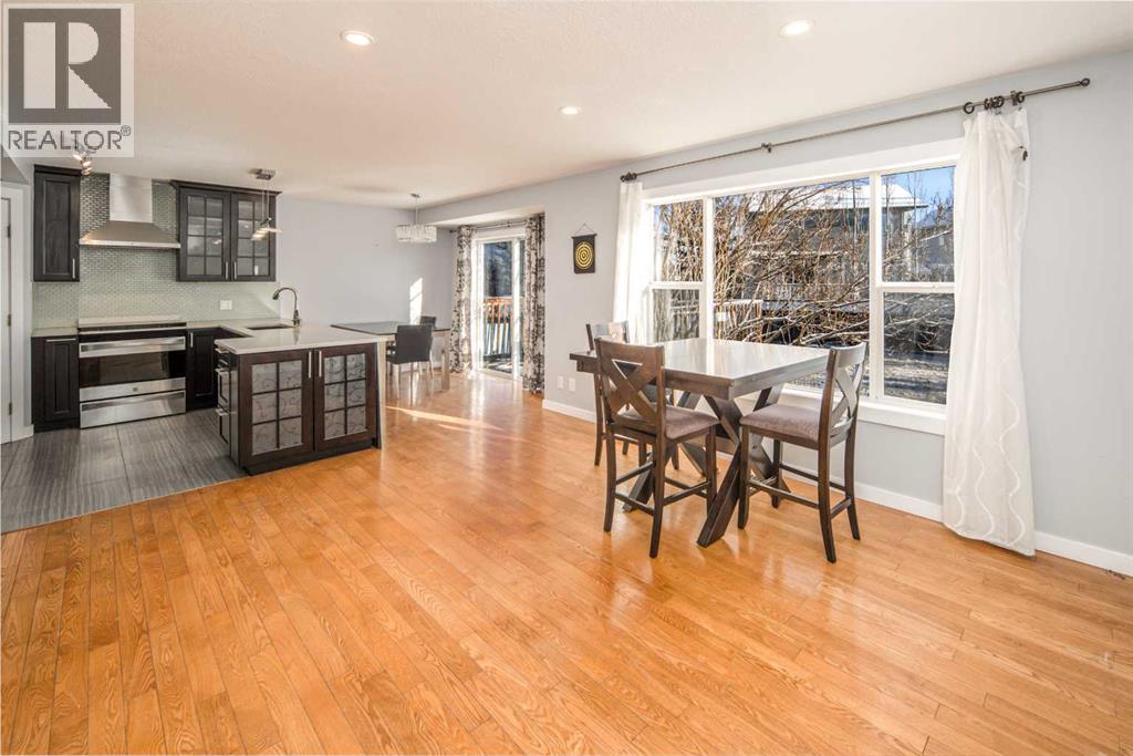 311 Coventry Circle Ne, Calgary, Alberta  T3K 4X8 - Photo 8 - A2271412