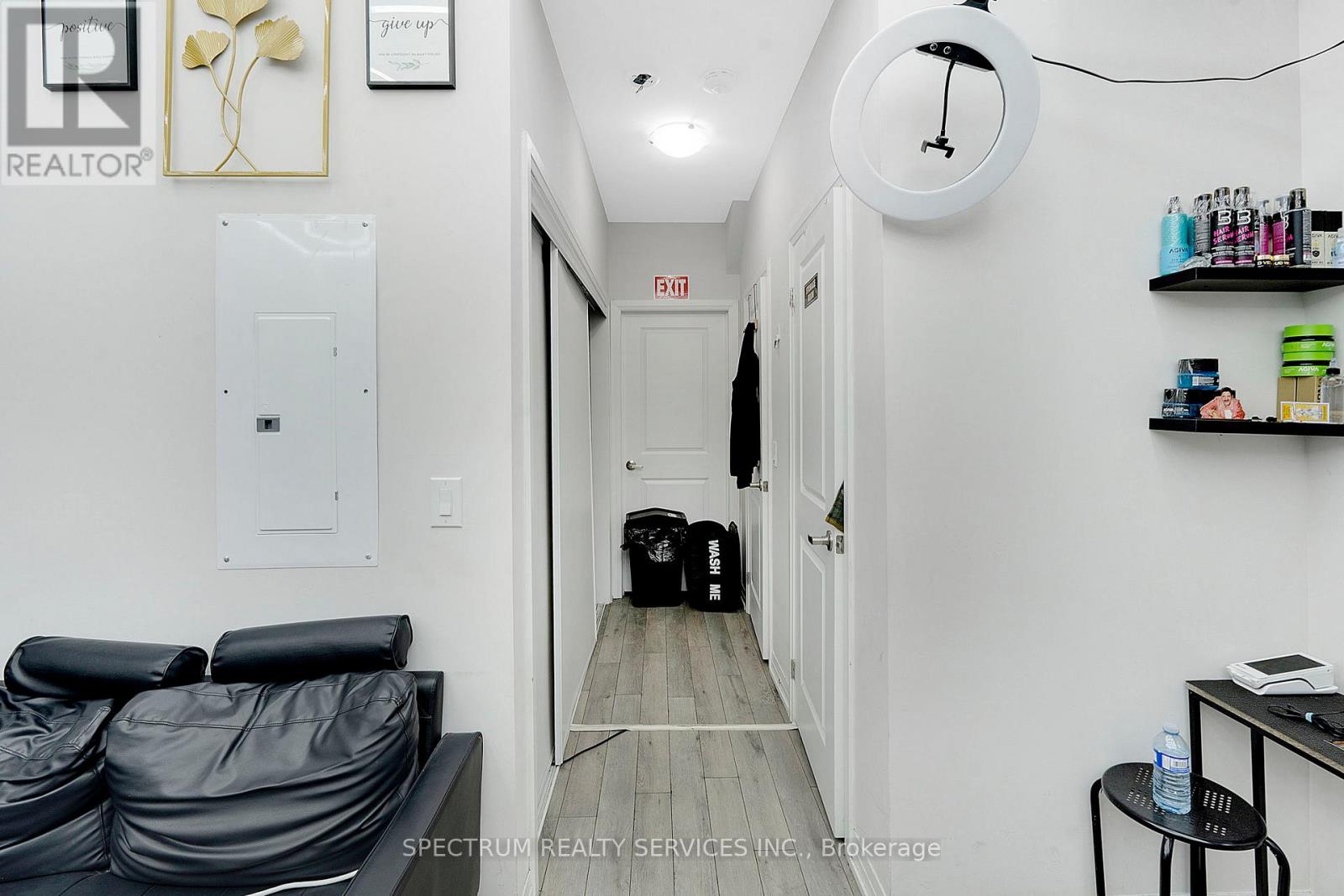 204 - 585 Colborne Street E, Brantford, Ontario  N3S 3P7 - Photo 12 - X12636312