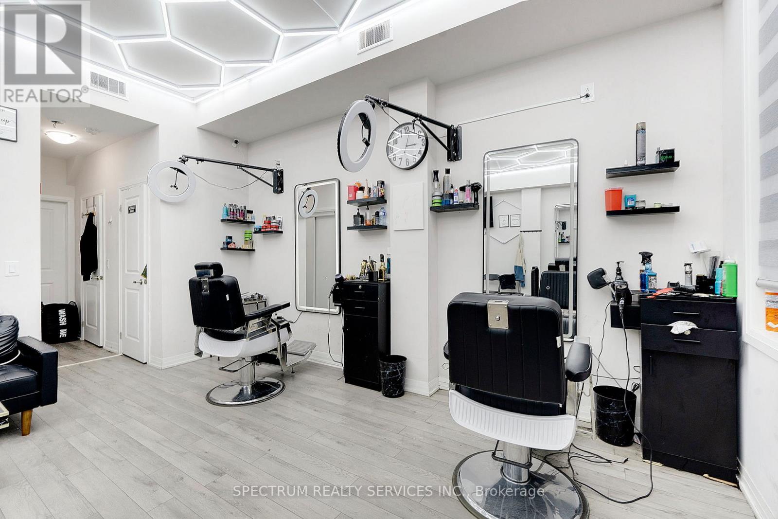 204 - 585 Colborne Street E, Brantford, Ontario  N3S 3P7 - Photo 14 - X12636312